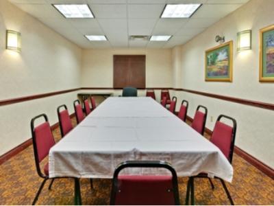 Express & Brookville, An Ihg 2*