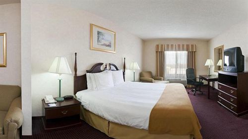 Hotel Express & Brookville, An Ihg Brookville