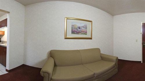 Express & Brookville, An Ihg Hotel 2*