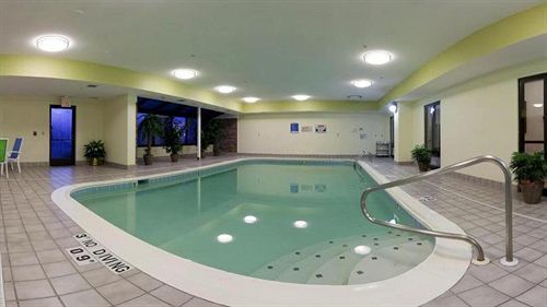 Hotel Express & Brookville, An Ihg Brookville