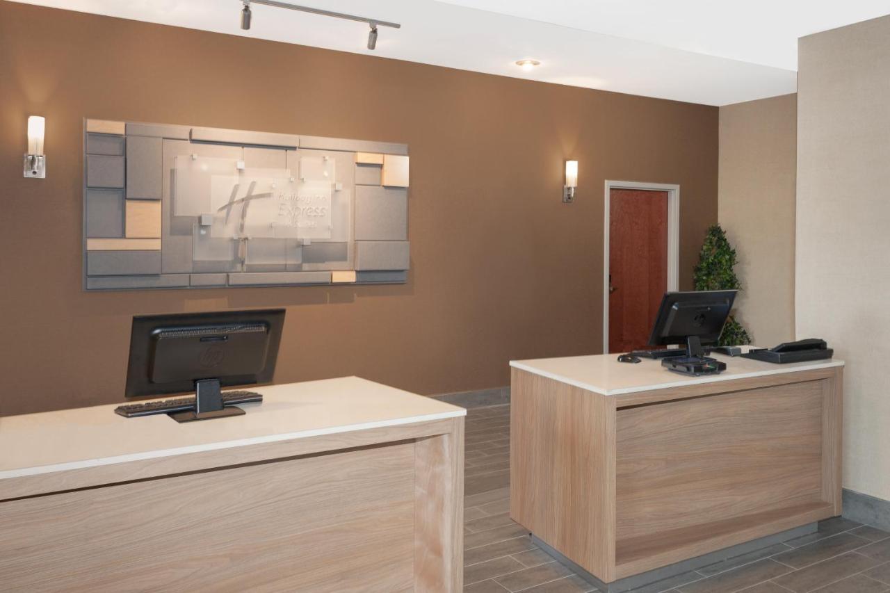 Express & Brookville, An Ihg Hotel